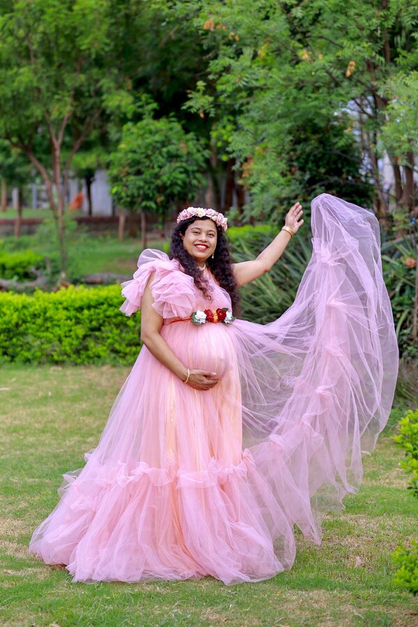 Pregnancy photoshoot gown